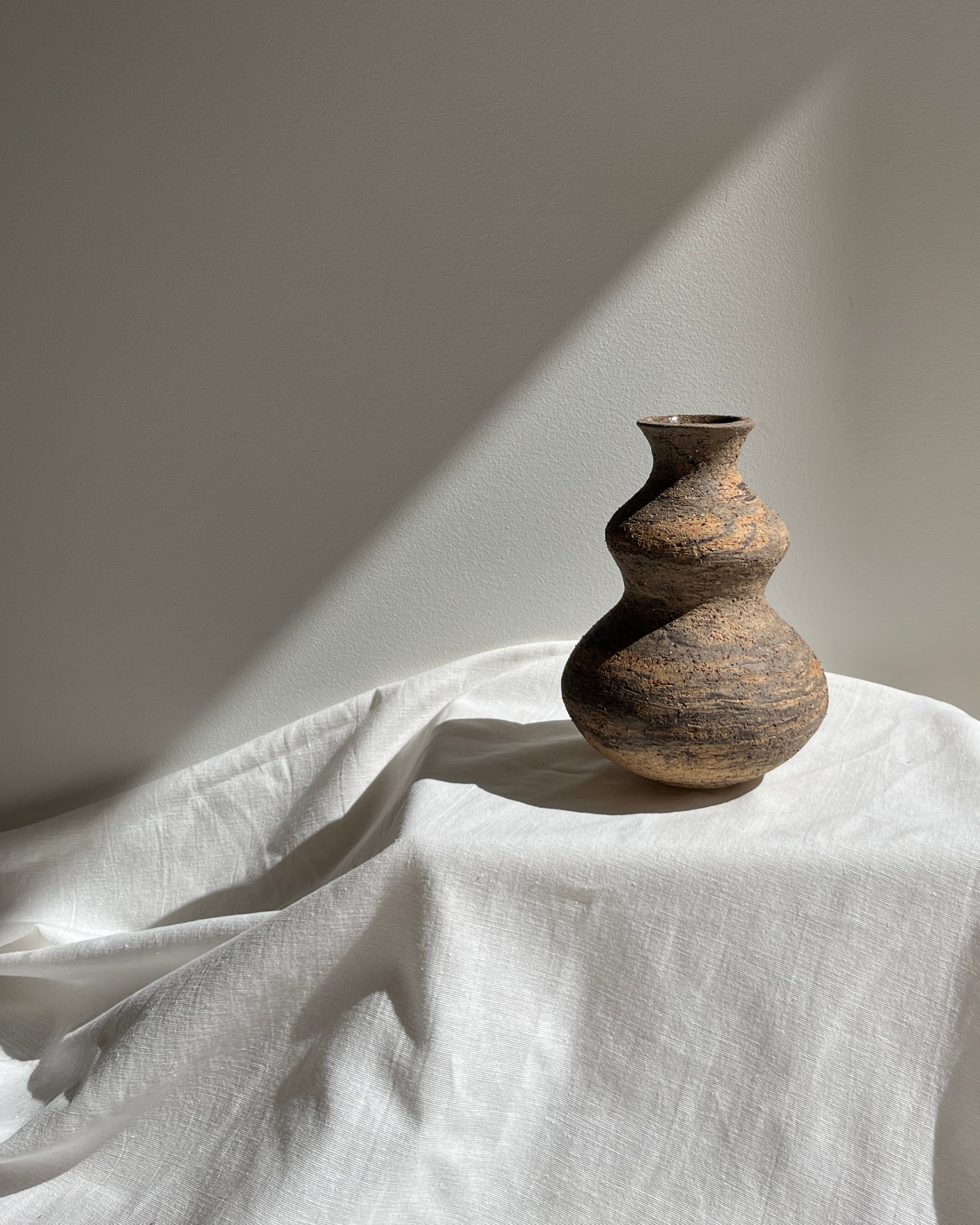 Bulb Vase - Dark Marble